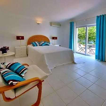 Alvor Sleeps 8 Pool Air Con Wifi Βίλα Portimão